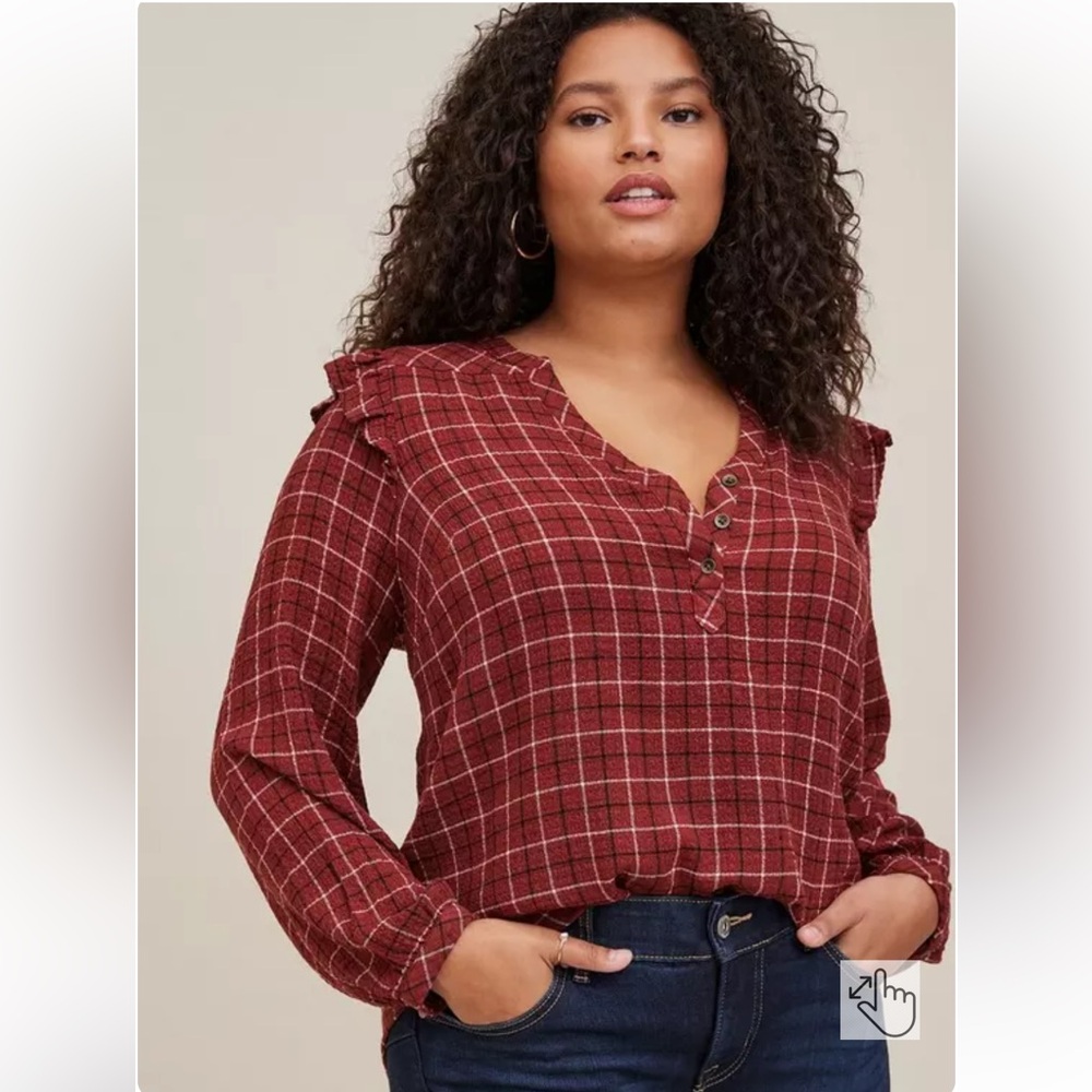 Torrid Womens Red Crinkle Gauze Ruffle Shoulder Plaid Henley Size 1X Cottagecore